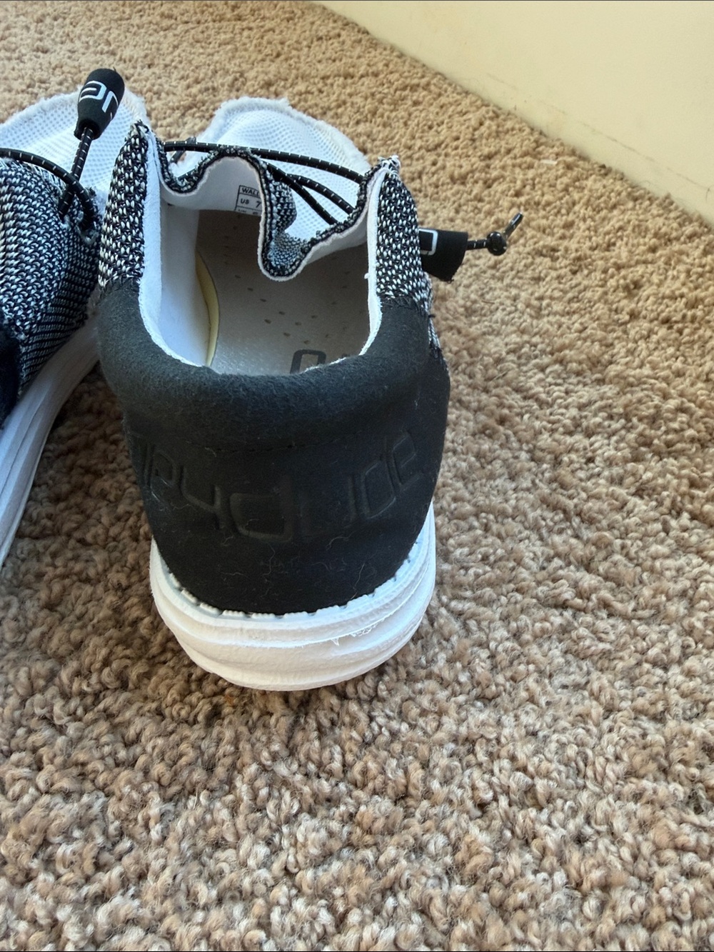 Hey Dude Wally Sox Funk Black Ice White and Black Wally Boat Shoes Size 7 - Picture 5 of 11